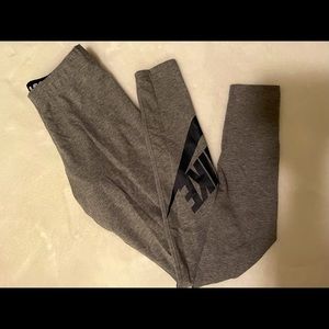 Nike women’s gray logo leggings